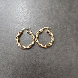 18K Yellow Gold Hoop Earrings